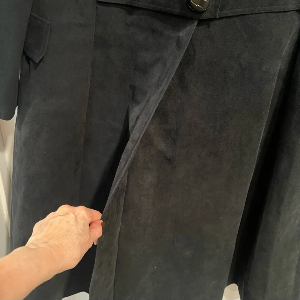 Virginia Holmes Elegant‎ Faux Suede Black Long Coat. Size Medium.